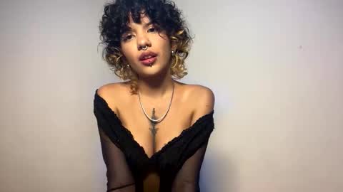 Eva  online show from February 26, 6:50 am