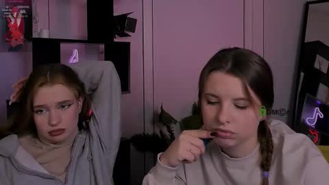 your dream online show from November 4, 7:15 pm