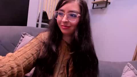 Angelinne online show from November 8, 4:15 am