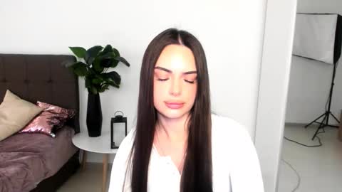 Eva online show from April 20, 2:31 pm