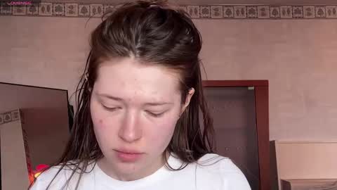 eva varnerr online show from April 19, 1:45 pm