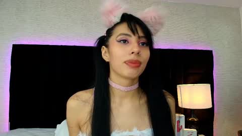 EVA CLOEE online show from October 2, 4:33 am