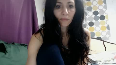 hornycrissyyourlove online show from December 14, 2:18 am