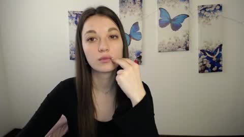 Eva online show from May 3, 12:44 pm