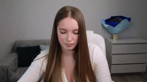 Snapshot of evajuly chatting on February 4, 9:07 am Eva online show from February 4, 9:07 am