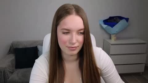 Snapshot of evajuly chatting on February 4, 6:04 am Eva online show from February 4, 6:04 am