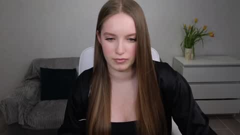 Snapshot of evajuly chatting on March 9, 7:05 pm Eva online show from March 9, 7:05 pm