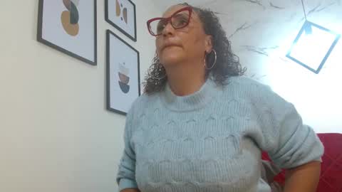 Snapshot of evamills1 chatting on October 6, 9:21 pm Eva Mills online show from October 6, 9:21 pm