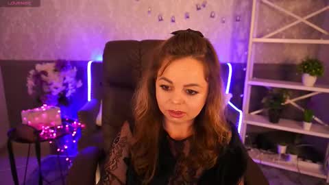 EvaMinni online show from November 5, 2:08 pm