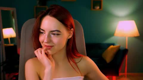 Eva  online show from March 29, 2:08 pm