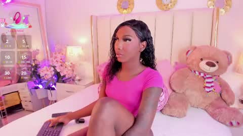 evangelin_ts online show from April 17, 1:24 pm