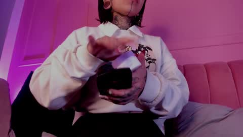 Eva online show from March 12, 12:15 pm