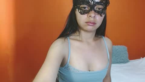 evangelinne_01 online show from February 8, 3:59 pm