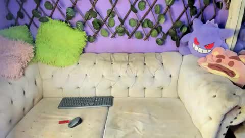 Snapshot of evangely15_ chatting on October 5, 11:29 am evangely15_ online show from October 5, 11:29 am