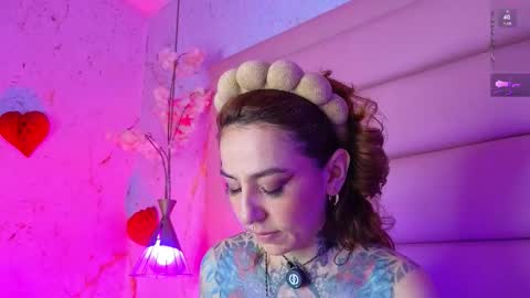 Evangelyne online show from March 20, 7:41 pm