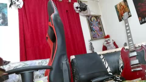 evans_xy online show from April 24, 3:19 am