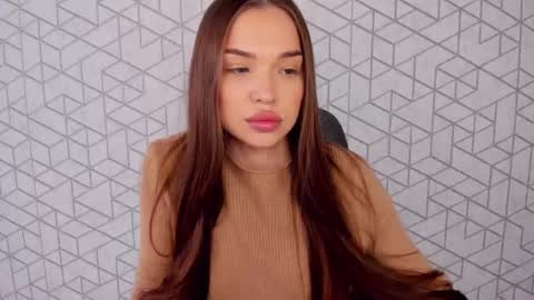 E V A  online show from February 11, 10:03 am