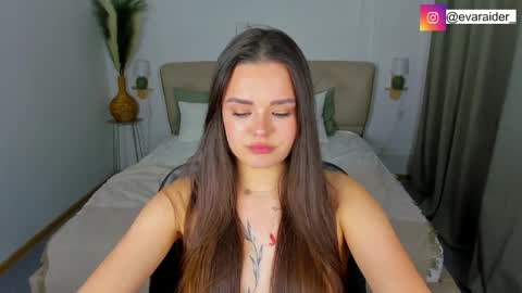 Eva online show from April 15, 5:05 pm