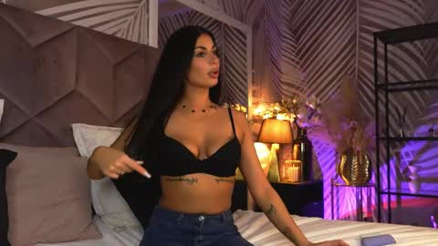 EvaRhea online show from April 3, 3:13 am