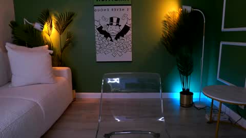 Eva online show from April 15, 12:19 pm