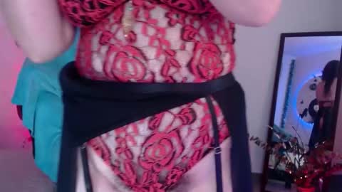 Eve Blue  friends. IG eve blue77 TW EveBlue 1 OF eveblue7 online show from October 8, 4:40 am