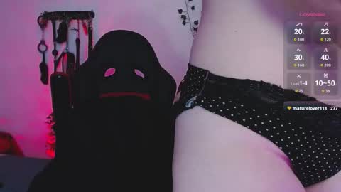 Eve Blue  friends. IG eve blue77 TW EveBlue 1 OF eveblue7 online show from February 6, 2:37 am