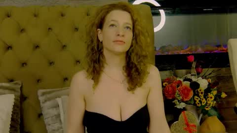 EveHamilton online show from March 8, 2:04 am