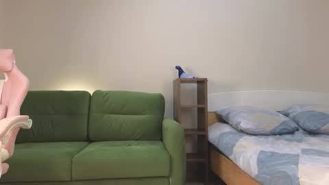 Eveleen online show from November 21, 2:48 pm