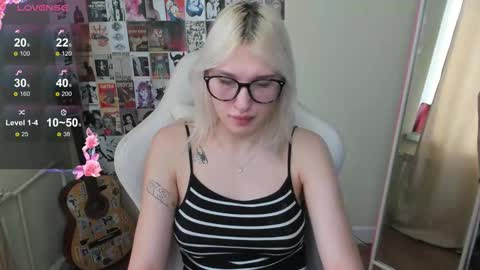 Evelina online show from March 26, 3:34 am