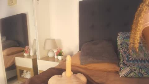 DAYANITA online show from March 18, 7:09 pm