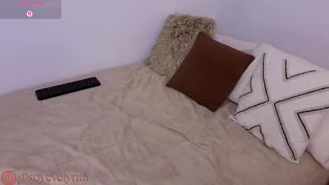 Evelyn Ruiz online show from February 24, 4:21 pm