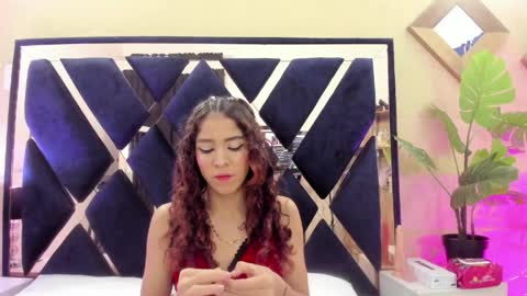 evelyn__rose1 online show from April 1, 2:34 am