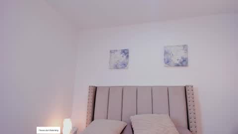 Evelyn online show from April 19, 11:55 am