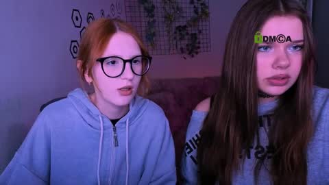 evelynlovelyy online show from March 31, 11:43 am