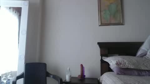 Evelyn Smith online show from February 24, 6:33 pm