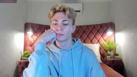 Evan online show from December 21, 1:17 pm