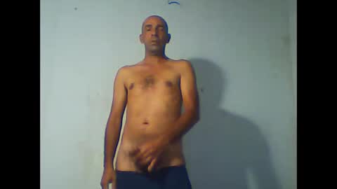 everaldosantos online show from December 15, 11:01 pm