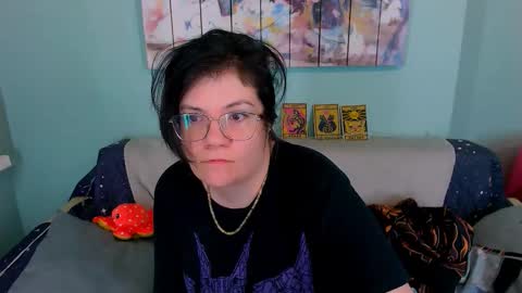 Everly online show from February 22, 2:09 pm