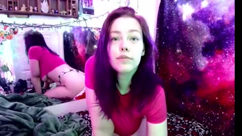 Snapshot of everlyester chatting on March 6, 6:48 pm Evie online show from March 6, 6:48 pm