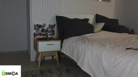 evi_woow online show from February 4, 9:51 pm