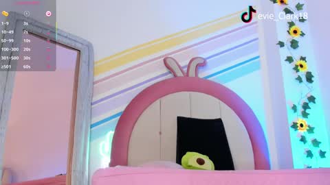 My name is Evie  nice to meet you  really get to know me better private is open  online show from February 24, 3:20 pm