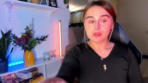 EVY online show from March 7, 1:16 am