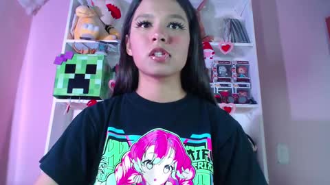 Im Evy online show from March 8, 10:24 pm