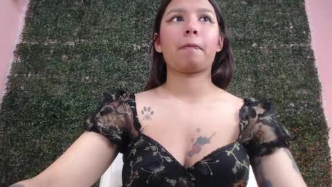 Im Evy online show from April 12, 2:10 pm