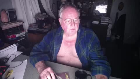 EXCEOS online show from December 25, 3:28 pm