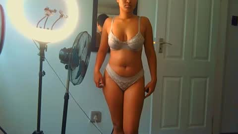 courtney online show from April 22, 6:09 am