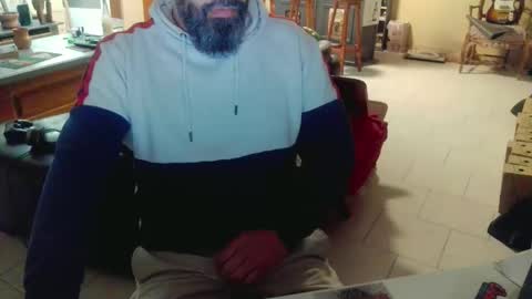 Gio online show from March 28, 7:04 pm