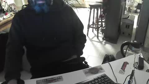 Gio online show from December 15, 8:58 pm