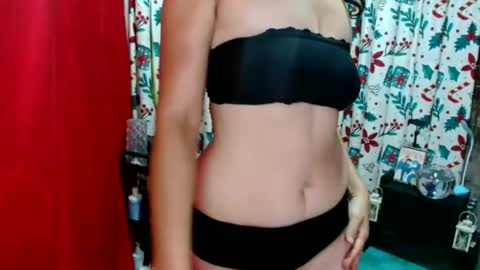 I am JOCELYN online show from April 21, 2:51 am
