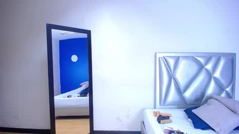 exotic_karmella online show from December 16, 12:07 am